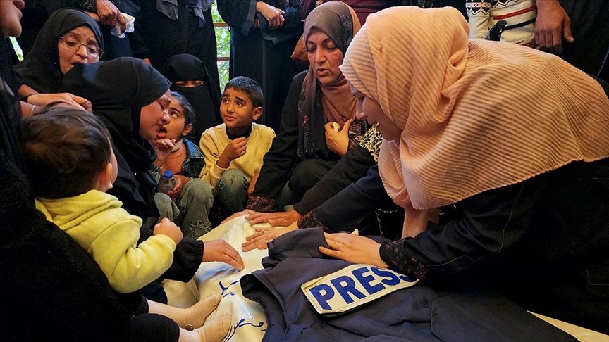 Gazze'de bir gazeteci daha hayatını kaybetti