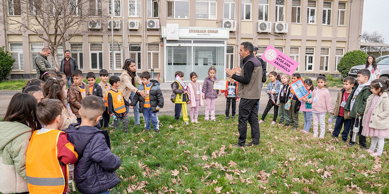 Diyarbakır’da öğrencilere ağaç sevgisi aşılanıyor