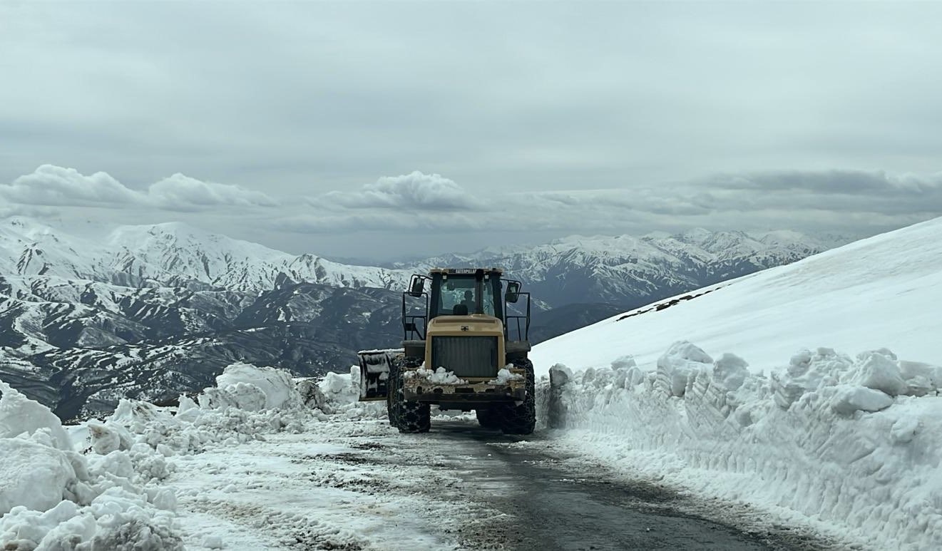 Muş’ta kar yağışı: 19 köy yolu ulaşıma kapandı