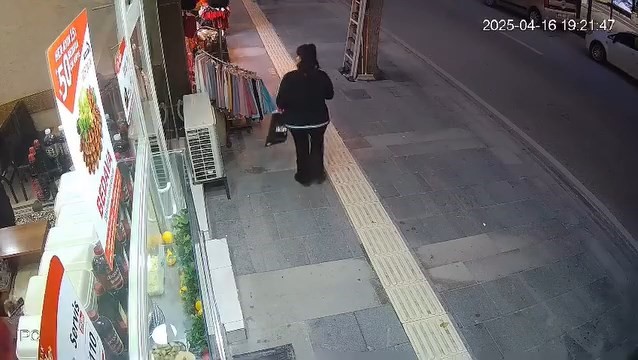 Elazığ’da “Gider Gibi” hırsızlık anı