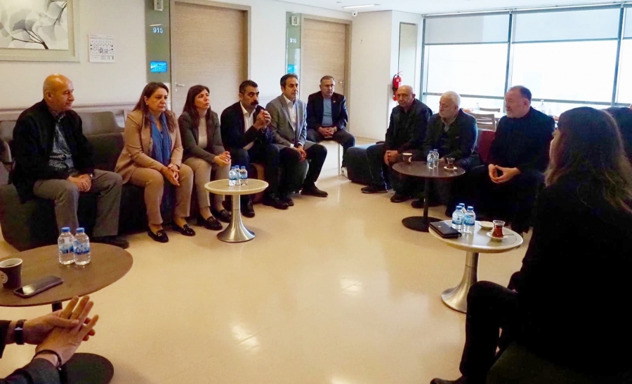 Eş Başkanlardan Sırrı Süreyya Önder'e ziyaret