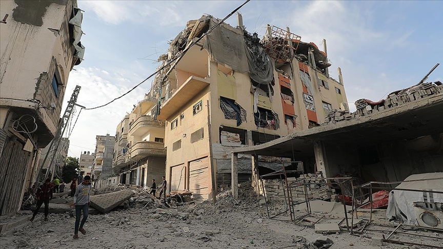 İsrail saldırısı: 12 Filistinli hayatını kaybetti