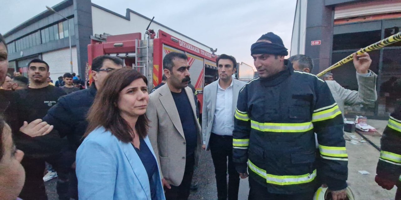 Diyarbakır Eş Başkanı Bucak'tan Oto Sanayi yangını açıklaması