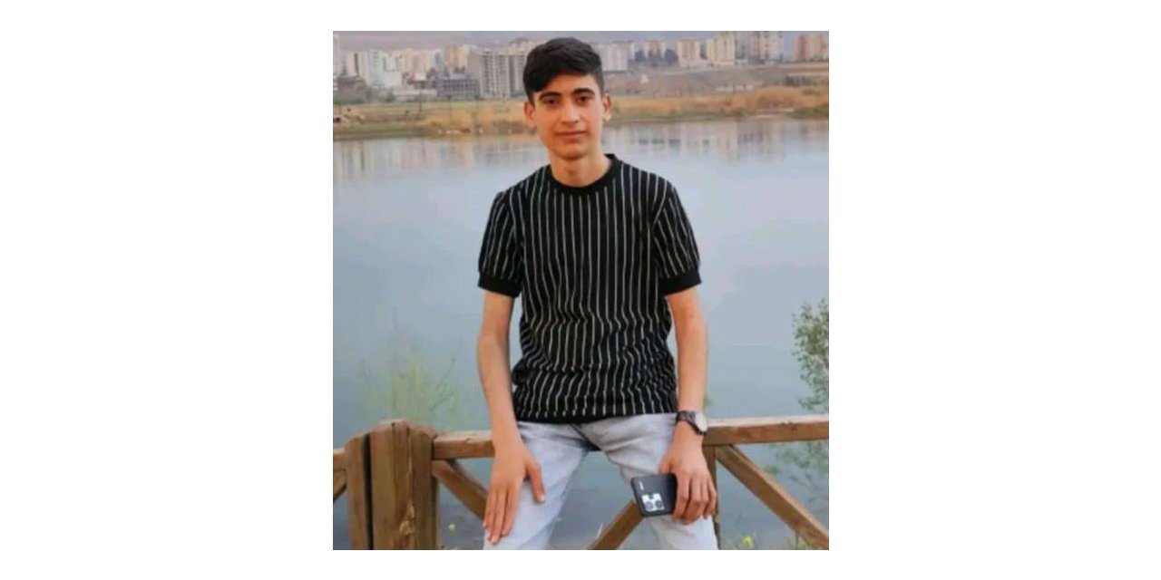 Kamyonetin çarptığı lise öğrencisi hayatını kaybetti