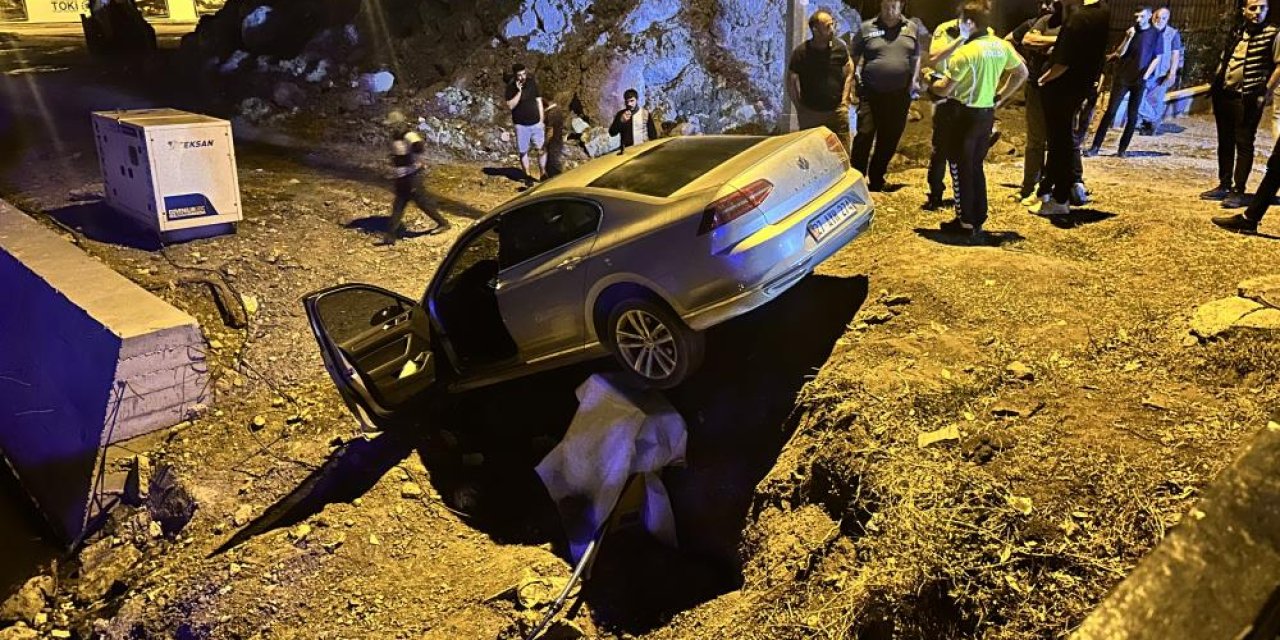 Navigasyon faciası: Otomobil yıkım alanına daldı