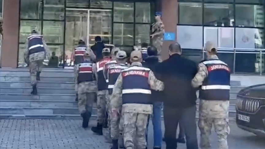 DEAŞ'a operasyon: 298 şüpheli yakalandı