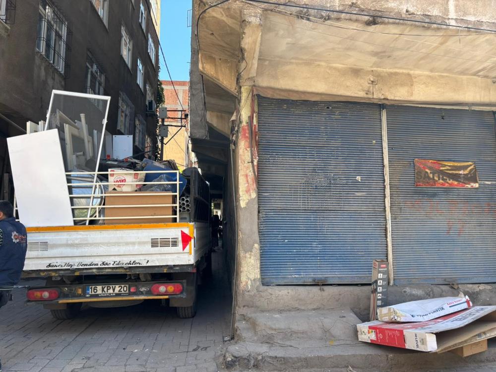 Diyarbakır'da bir esnaf 2 yıldır silahlı saldırıya uğruyor