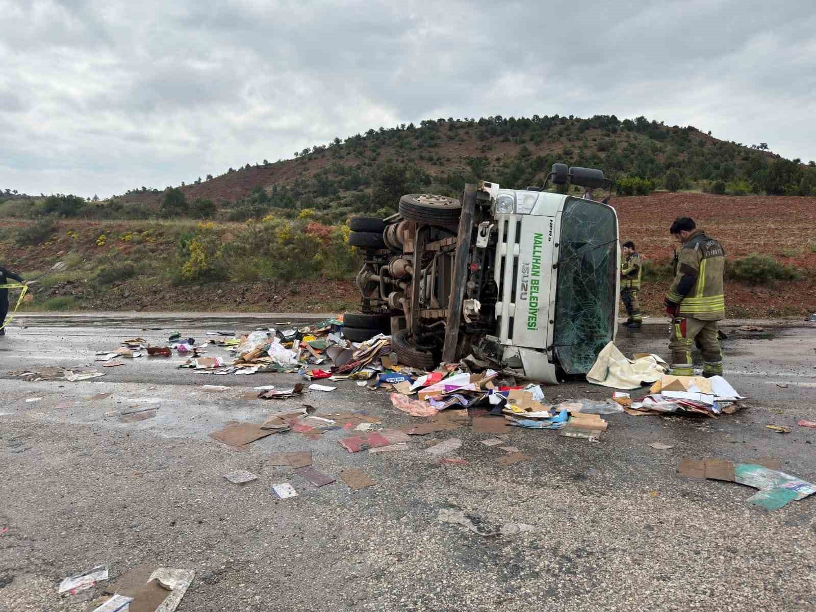 Kamyon kontrolden çıktı: 1 ölü, 1 yaralı