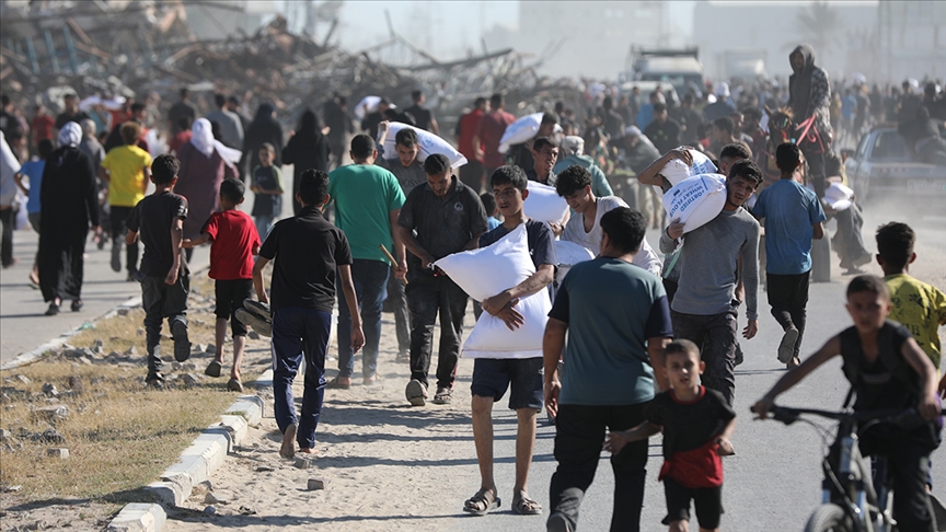 Gazze'de İnsani Yardım Alan Sivillere Ateş:  39 ölü