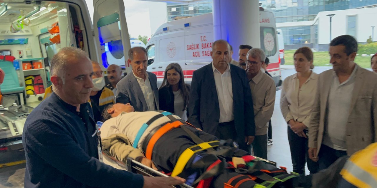 DEM Partili vekil trafik kazası geçirdi