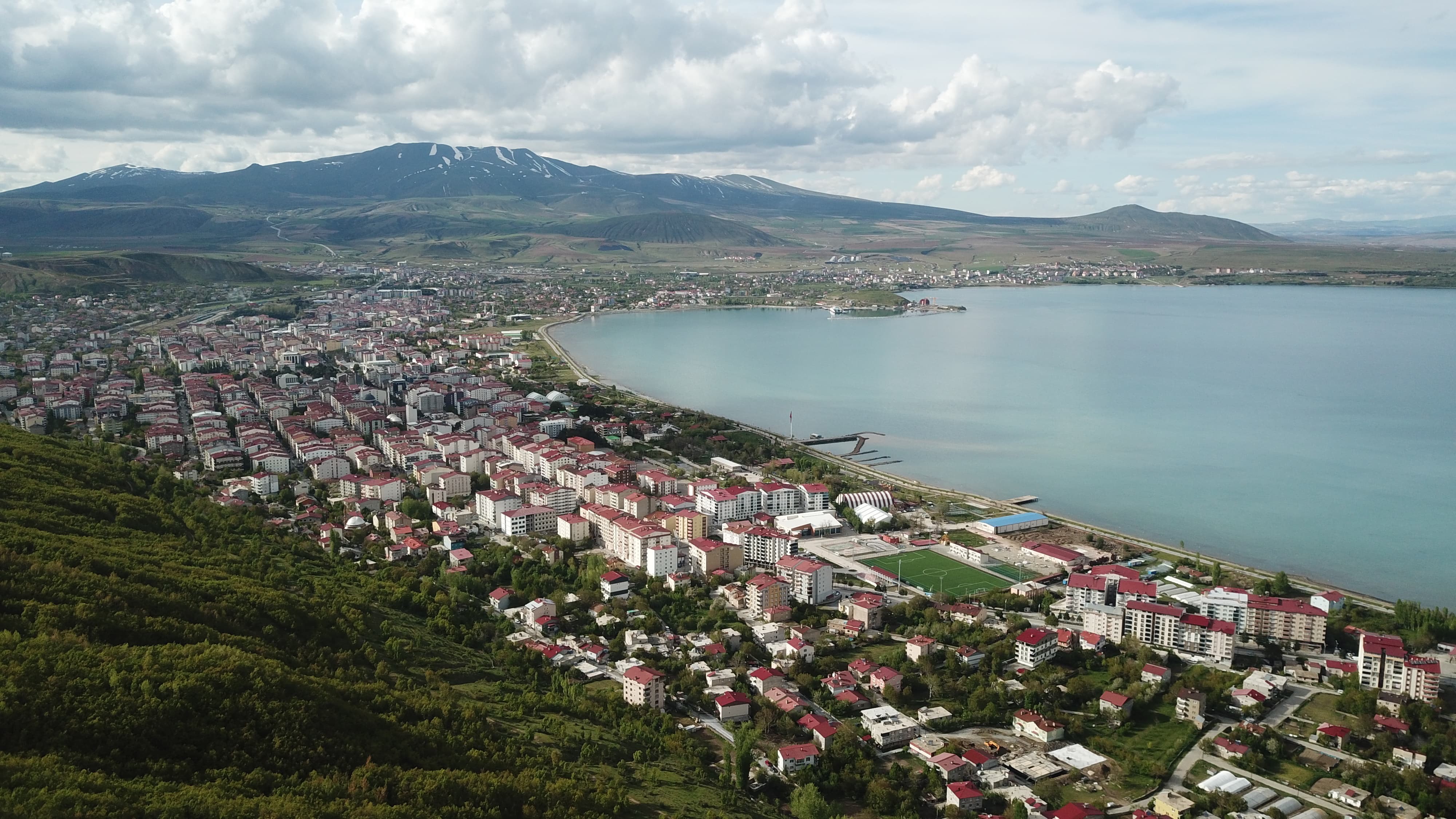 Tatvan’daki 6 köyde muhtarlık seçimi yenilendi