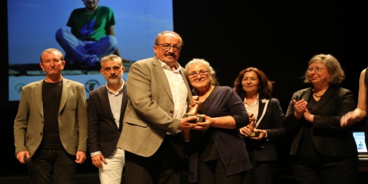 Sırrı Süreyya Önder’e Ali İsmail Korkmaz Yaşam Ödülü