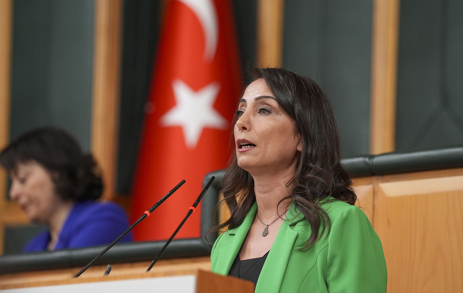 Hatimoğulları: “Yeni Anayasa Toplumu Kapsamalı”