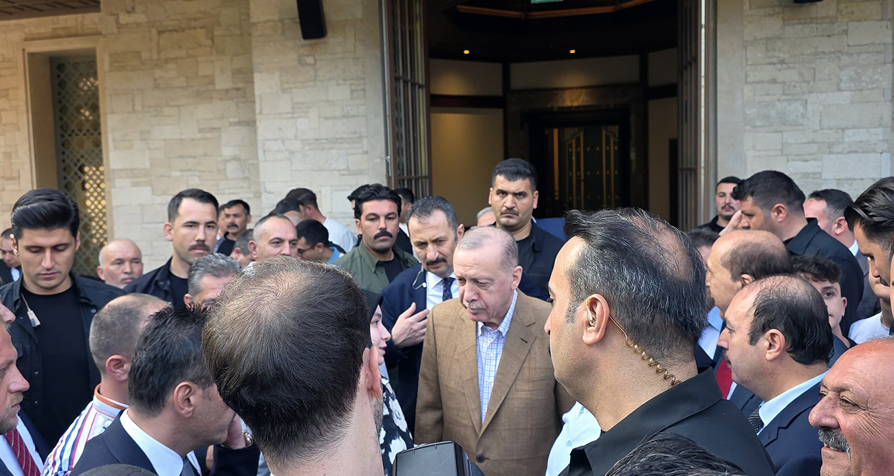 Erdoğan, bayram namazını Marmaris'te kıldı