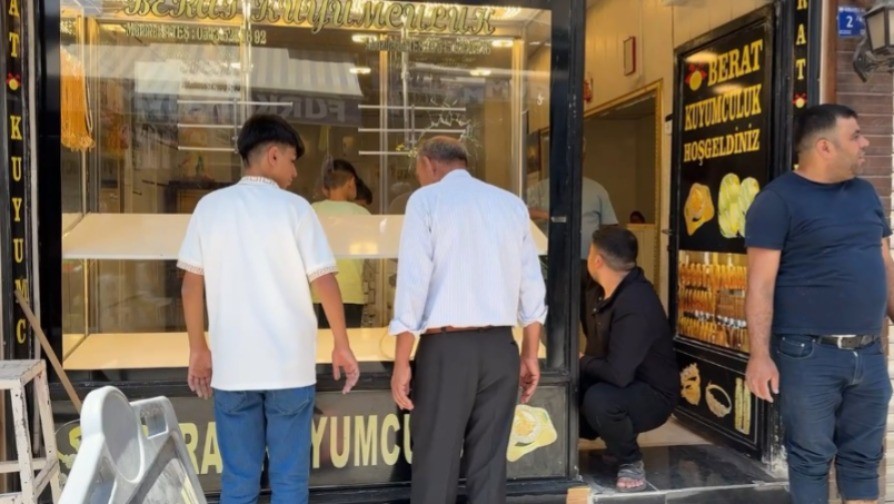 Silahla kuyumcuya soygun girişimi