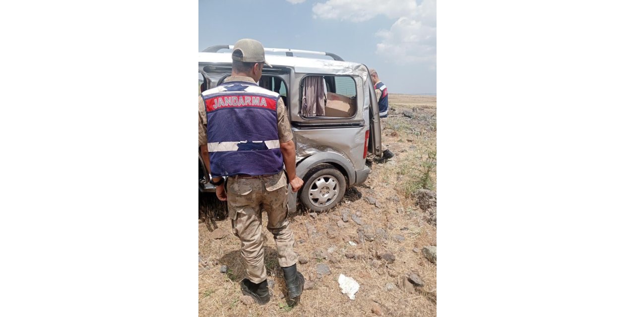 Siverek’te kaza:2’si bebek 4 yaralı