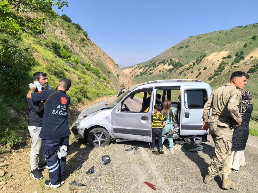 Navigasyon faciası: Aynı aileden 5 kişi yaralandı