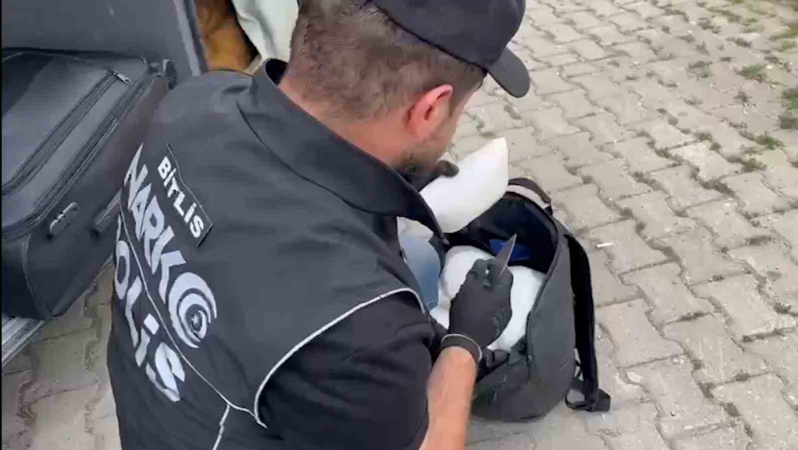 13 kilo metanfetamin ele geçirildi