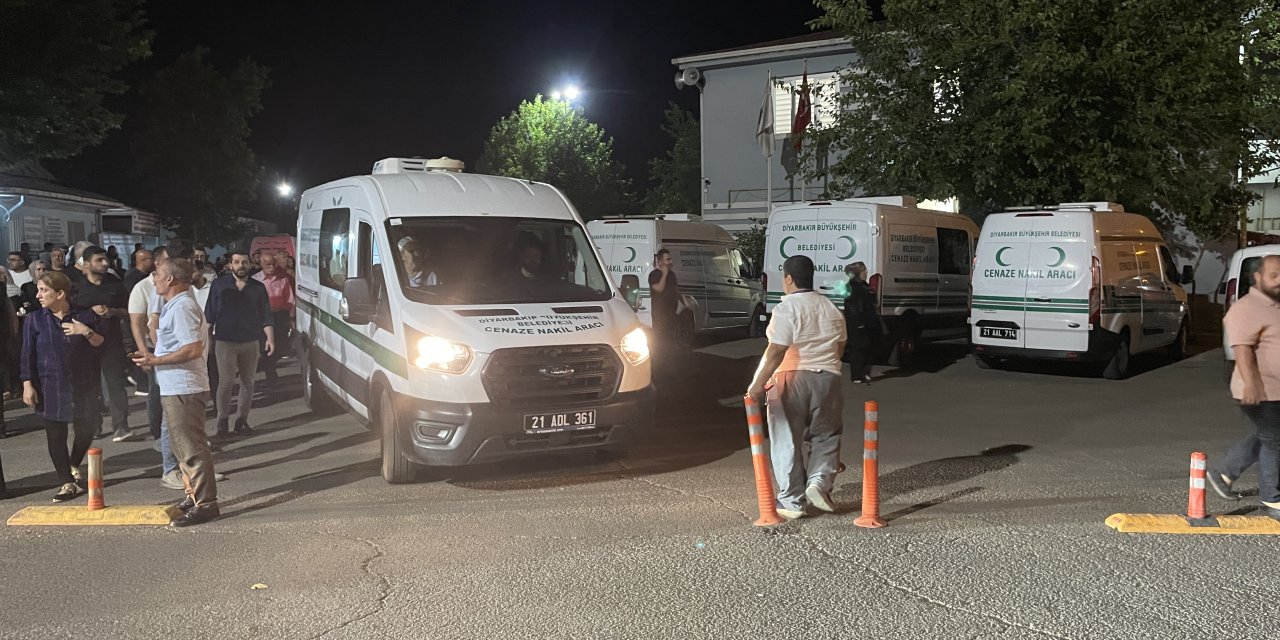 Batman'daki trafik kazasında hayatını kaybeden Diyarbakırlı mimar defnedildi