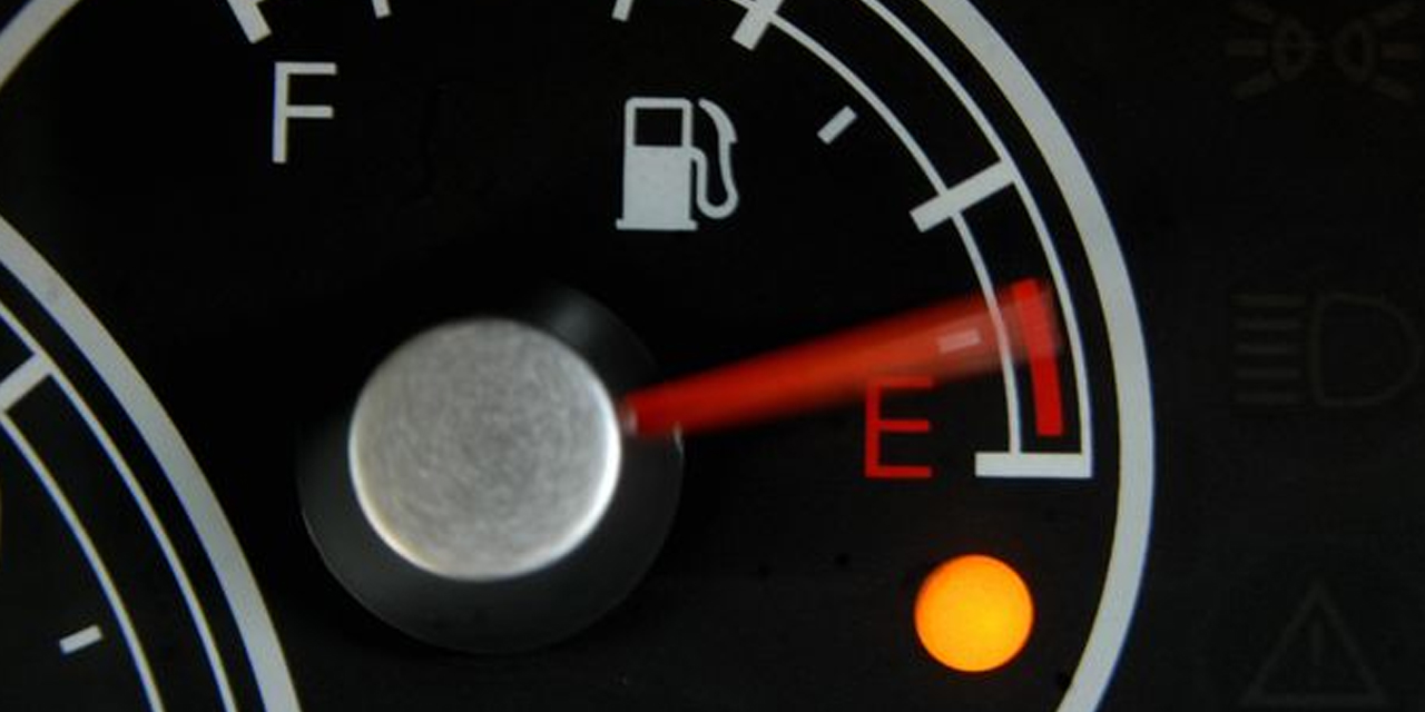 Turuncu yakıt lambası yandığında hâlâ umut var! Bu 10 araç sizi yolda bırakmıyor