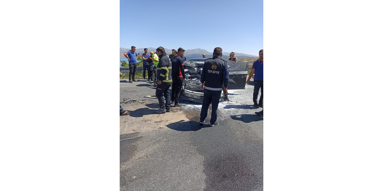 Kaymakamı'nın aracı tıra çarptı