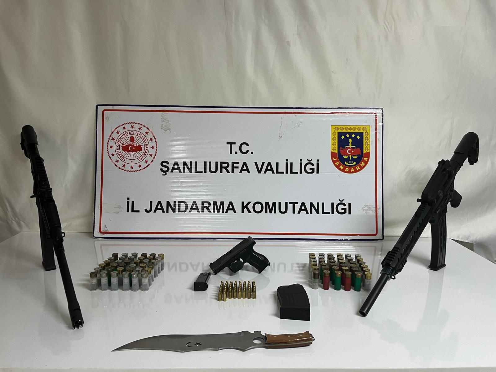 Ruhsatsız silah operasyonu: 5 gözaltı