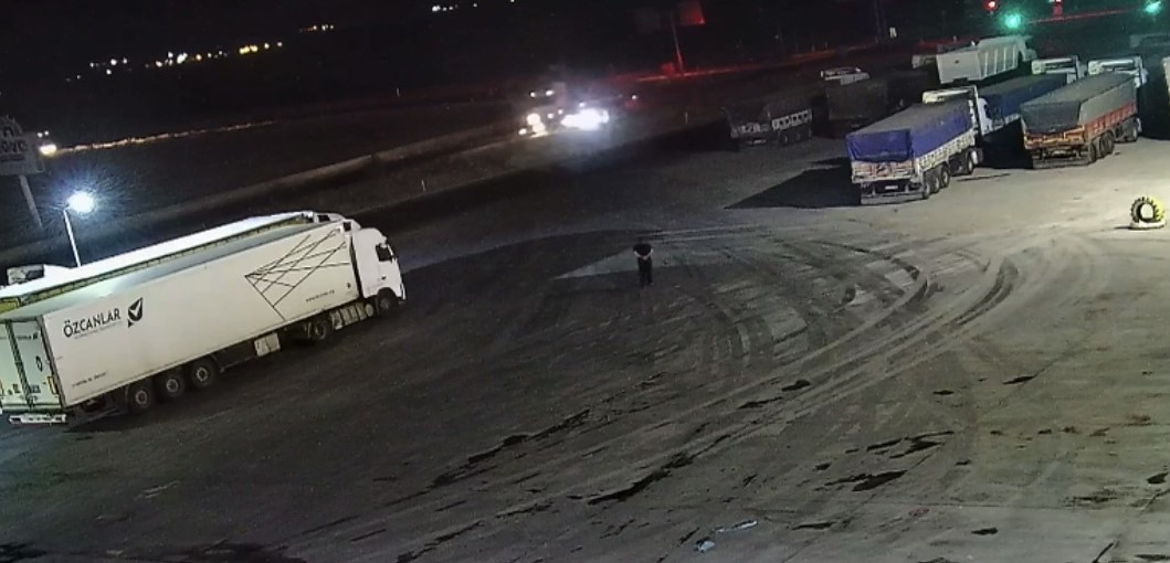 İki otomobil çarpıştı: 1 yaralı