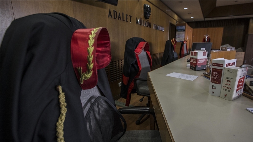 FETÖ soruşturması: Döner zinciri operasyonunda 32 tutuklama