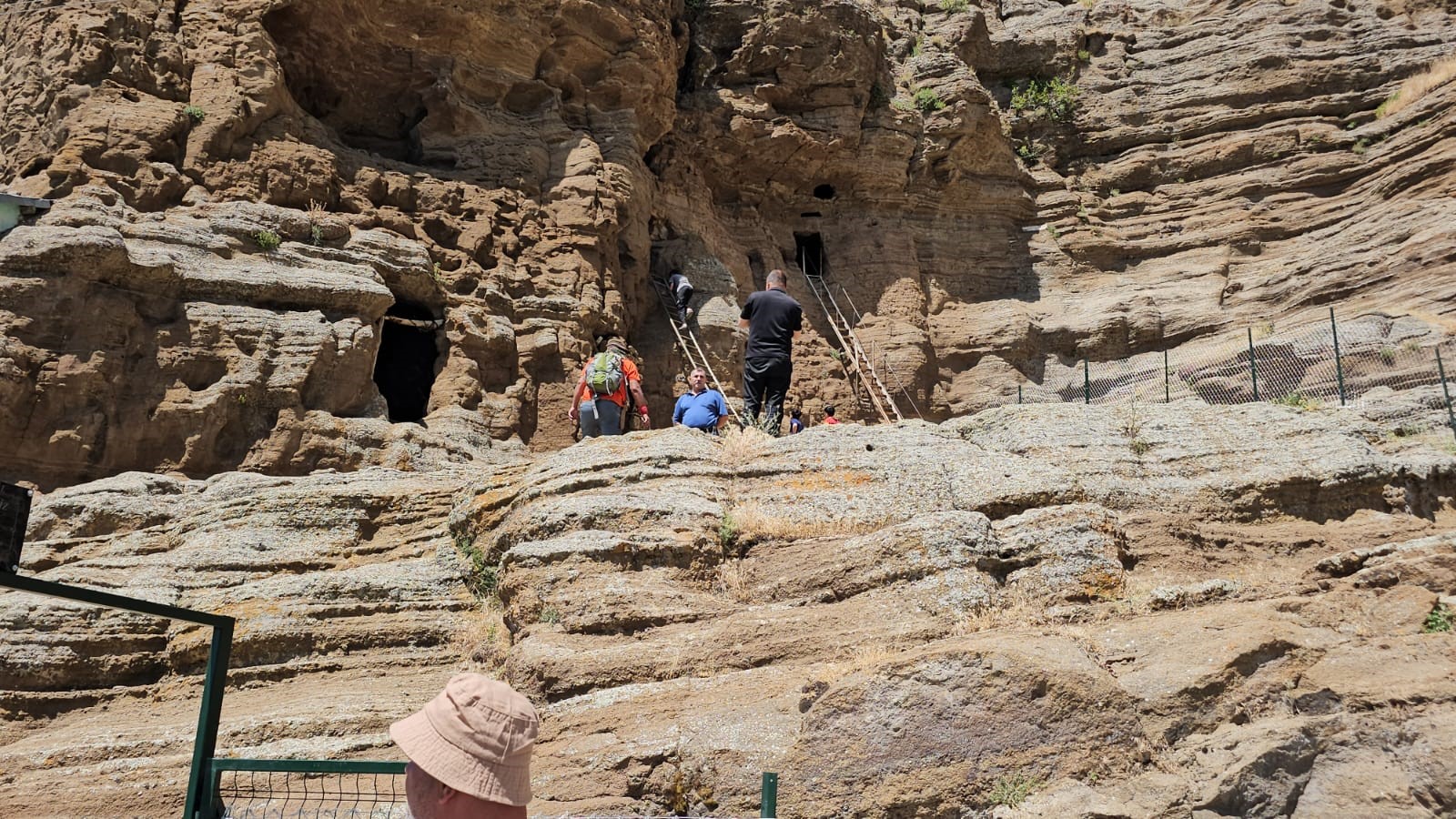 İncekaya mağaraları ziyaretçilerini büyülüyor