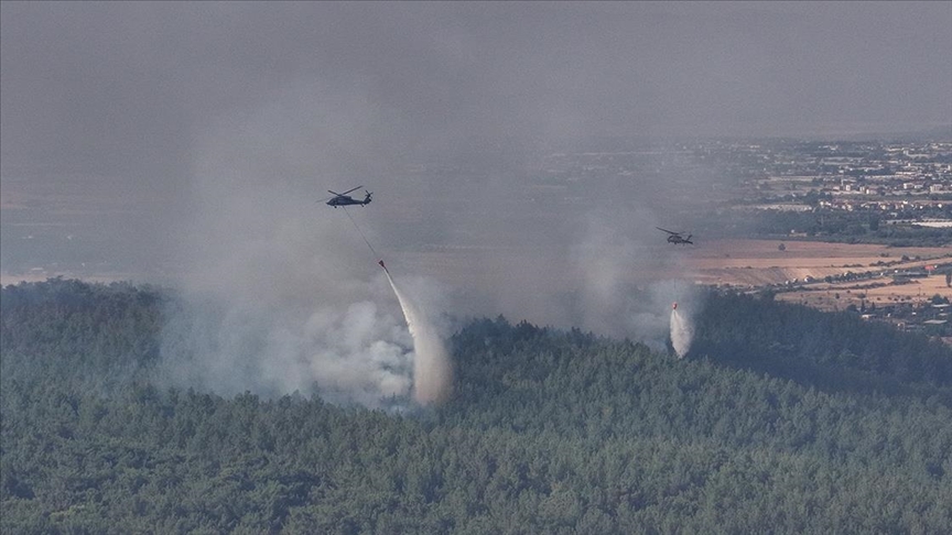 Orman yangını bir bölgede kontrol altına alındı, iki bölgede müdahale sürüyor