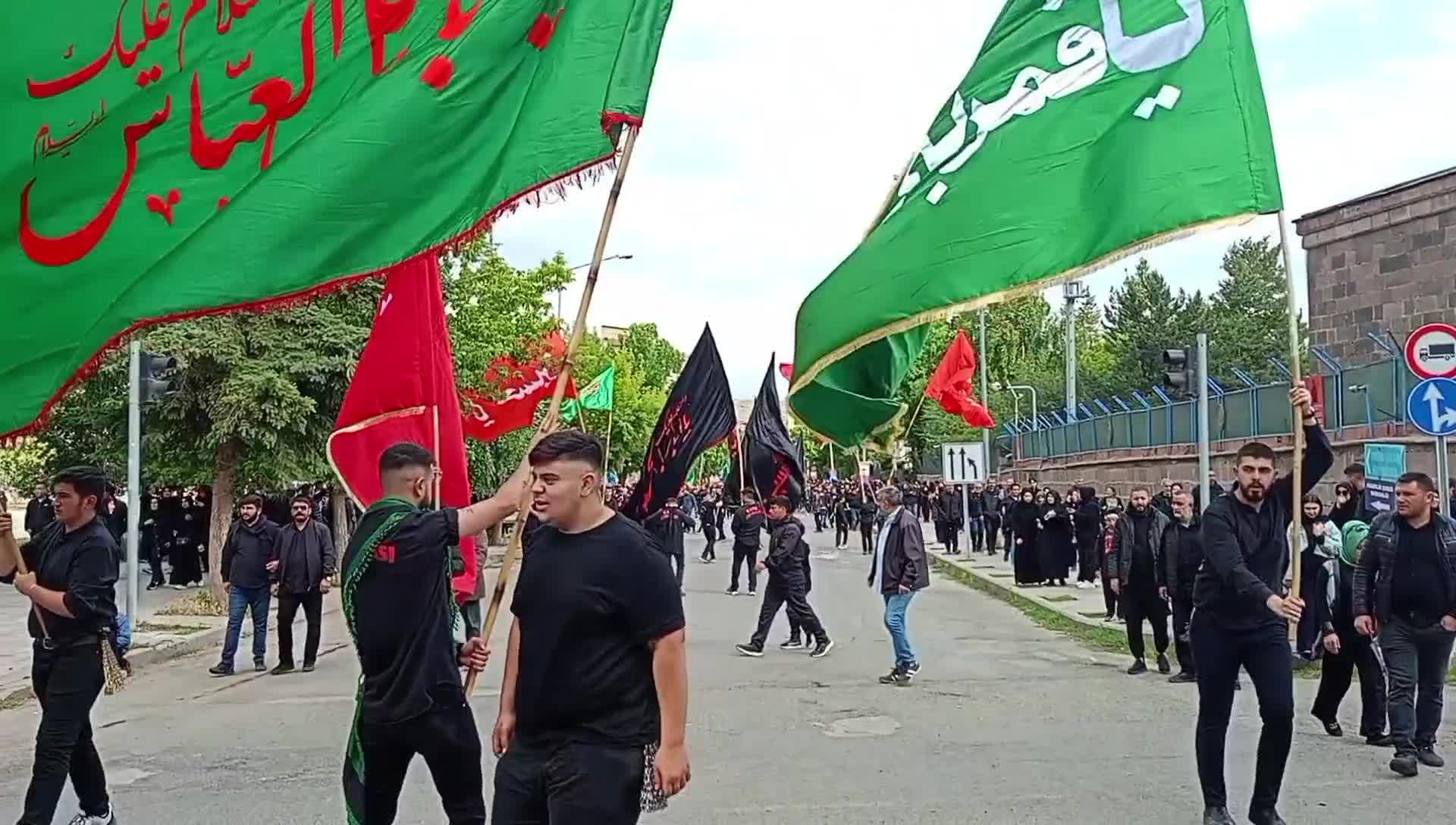Kerbela şehitleri matem töreniyle anıldı