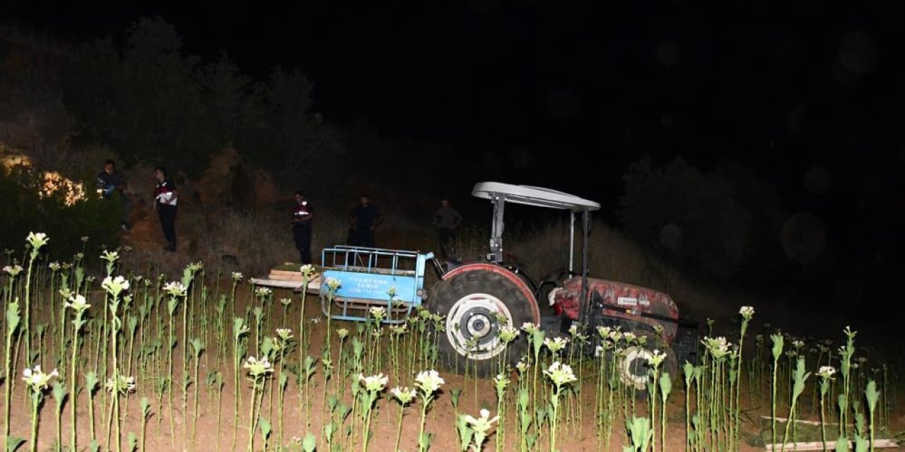 Tarlada geri manevra can aldı