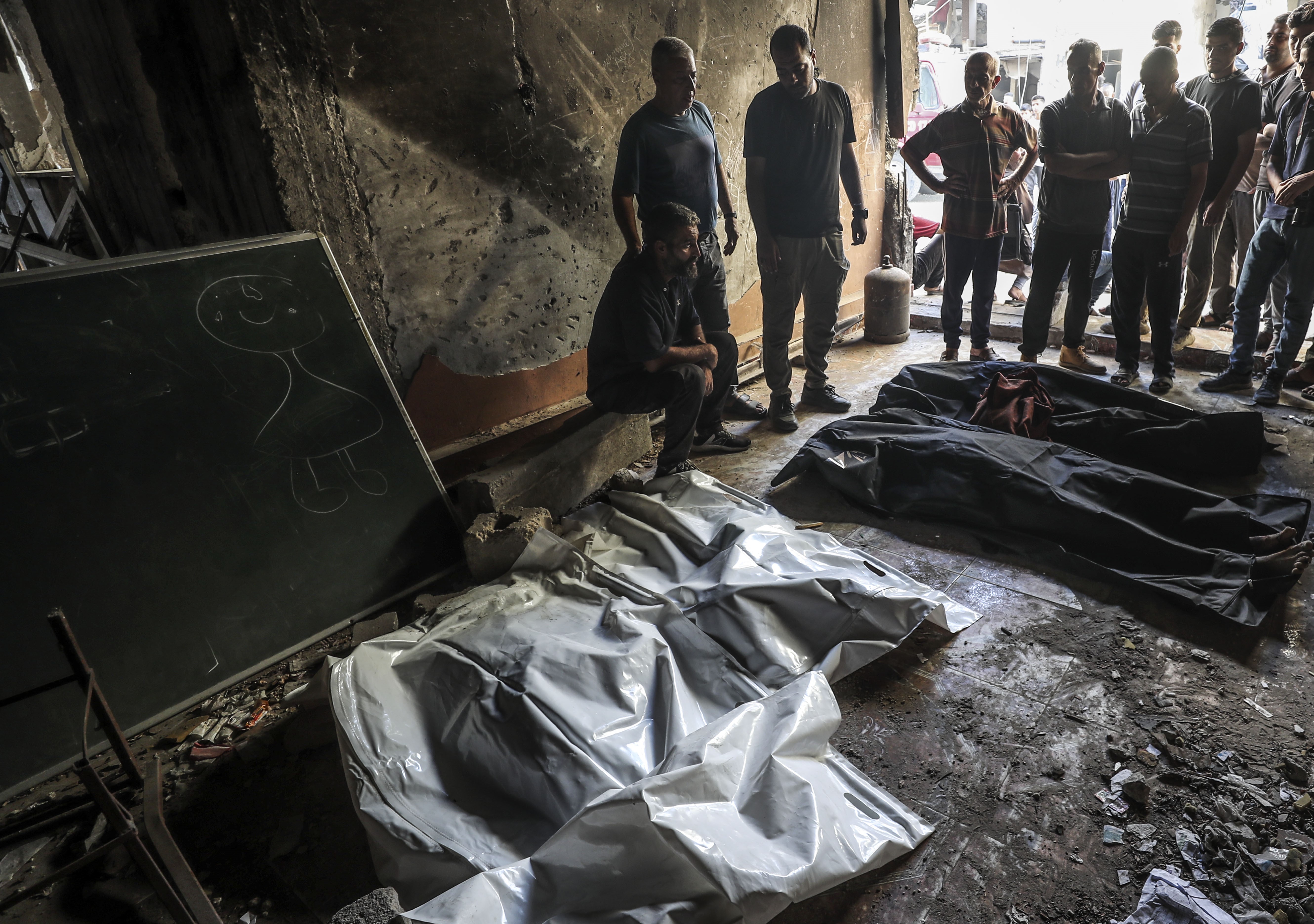 Gazze'de can kaybı 57 bin 523'e yükseldi