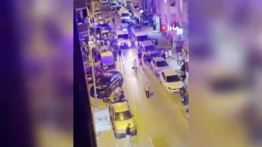 Caddede yürürken silahlı saldırıya uğradı