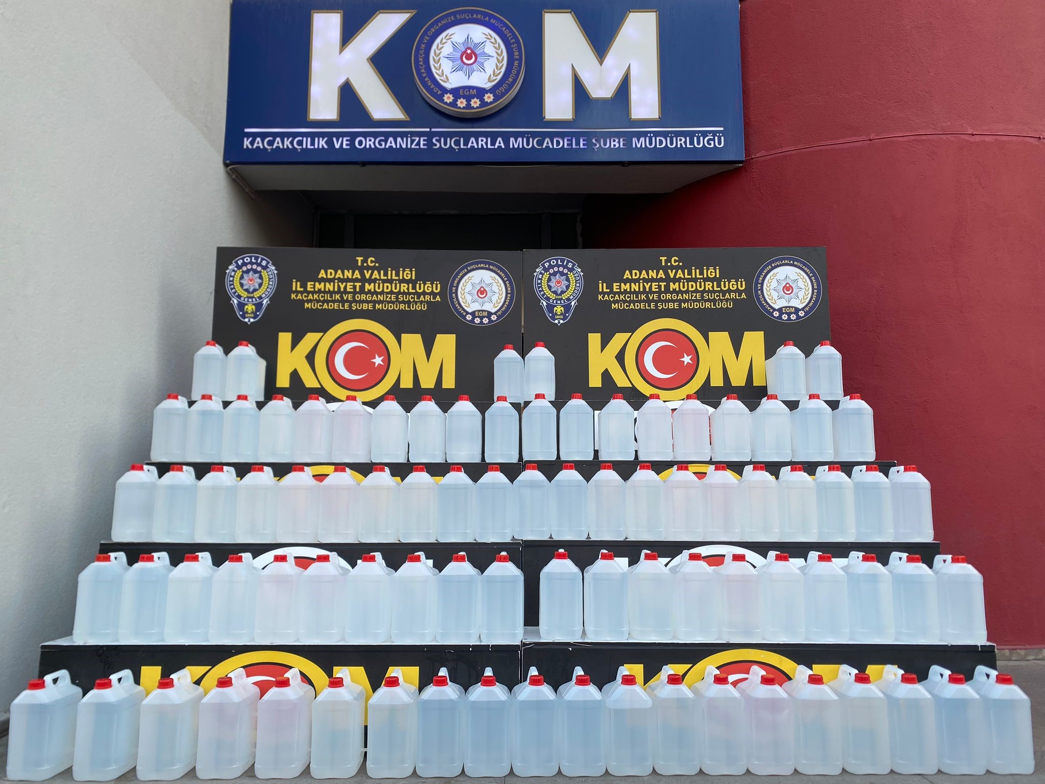 Kaçak etil alkol operasyonu: 3 gözaltı