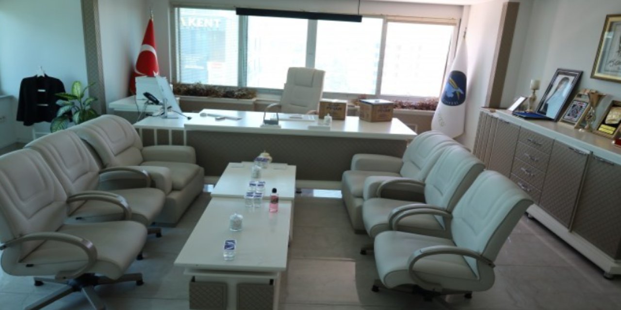 Kayyım borcu nedeniyle belediyeye haciz geldi