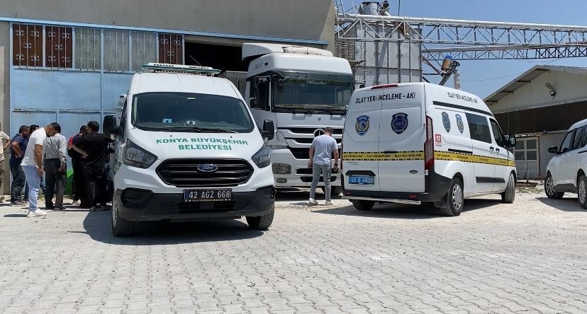 18 yaşındaki işçi yemlerin altında kalarak can verdi