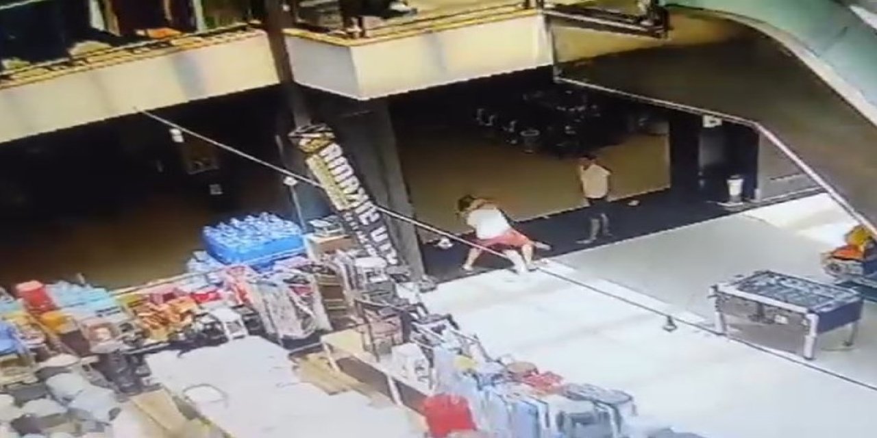 AVM'de iki esnaf arasında kavga