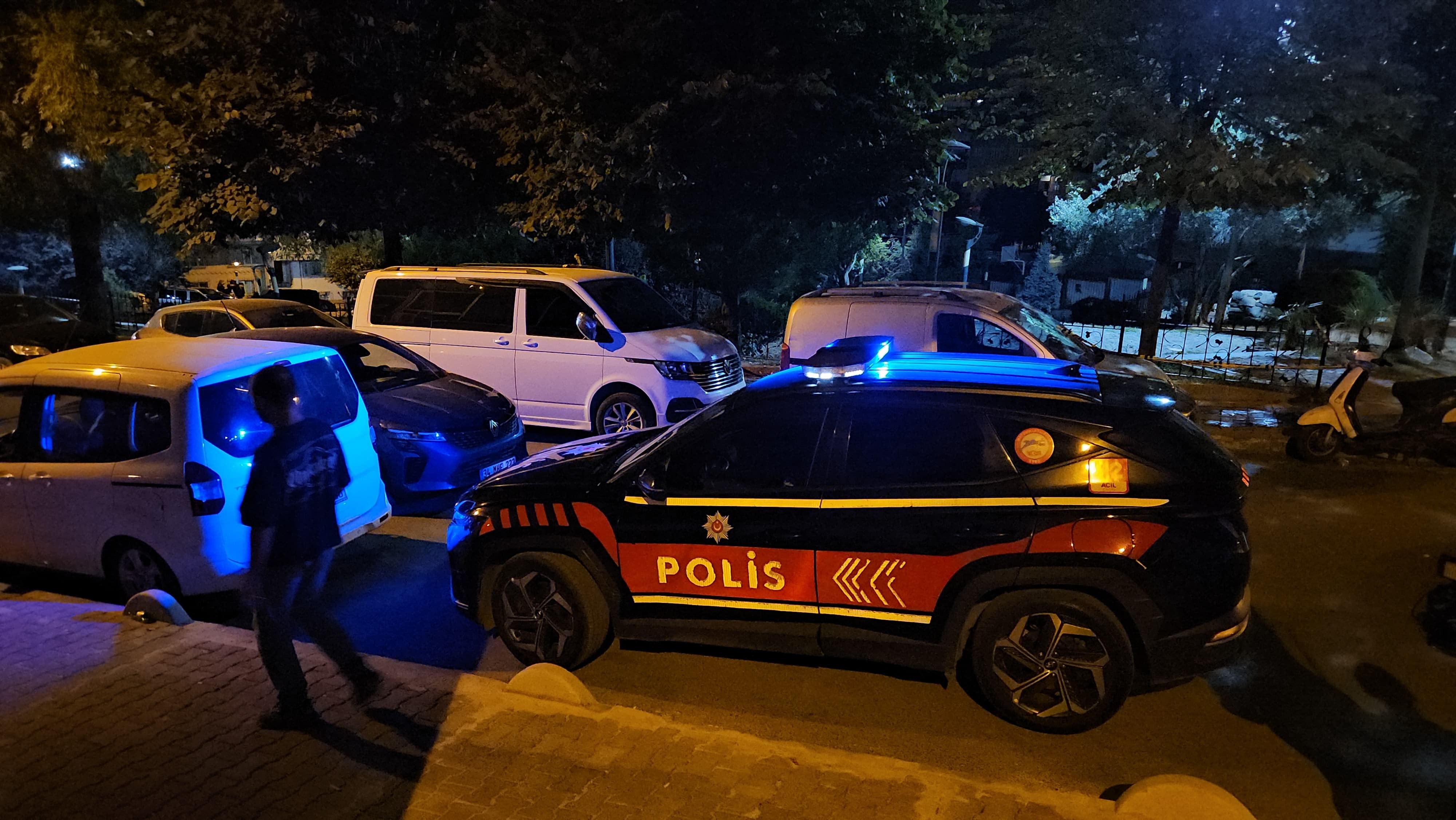 21 yaşındaki genç bıçaklanarak öldürüldü