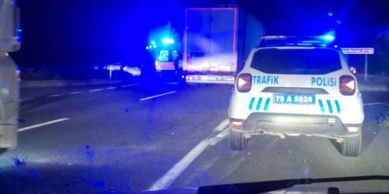 İki otomobil çarpıştı: 4 yaralı