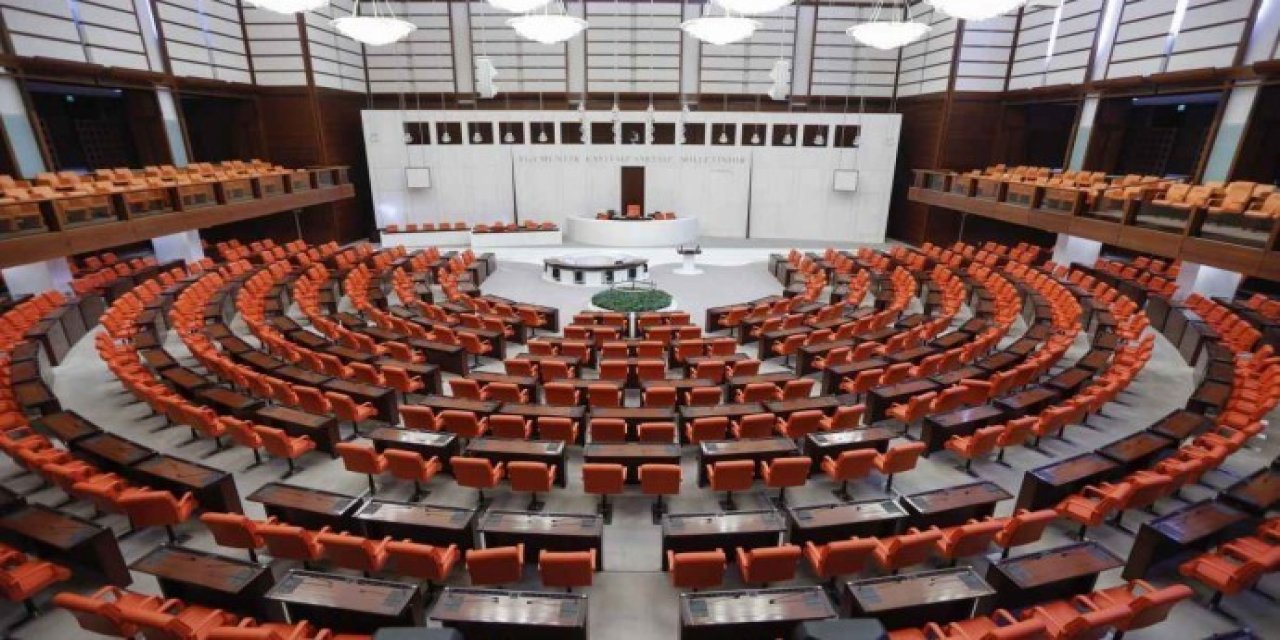 Meclis'te çözüm komisyonu 51 üyeden oluşacak: Hangi partiden kaç üye olacak?