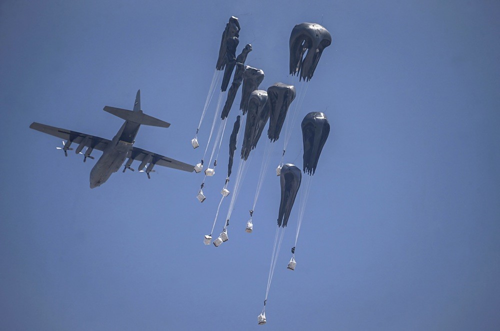 Ürdün ve BAE’den Gazze Şeridi’ne havadan yardım