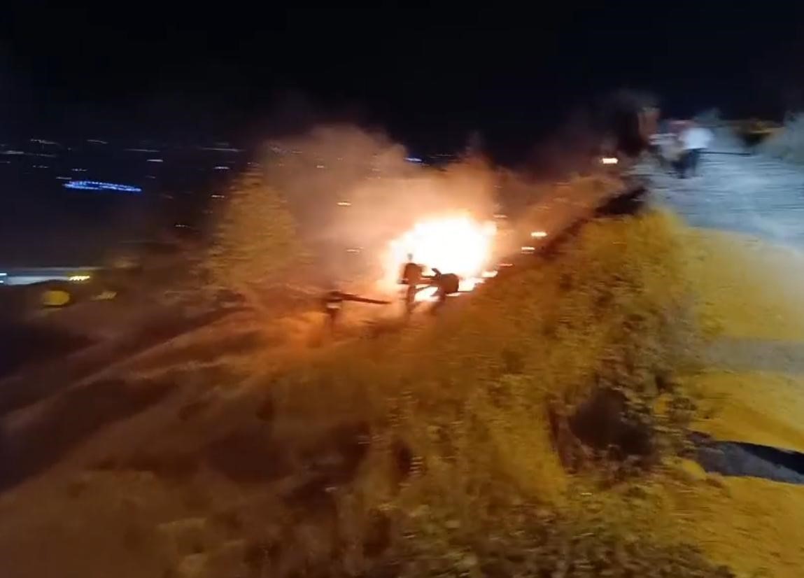 Mardin'de örtü yangını söndürüldü