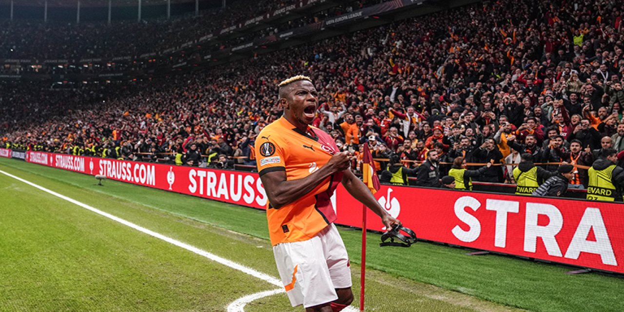 Osimhen İstanbul'a geliyor: Uçaktan paylaşım