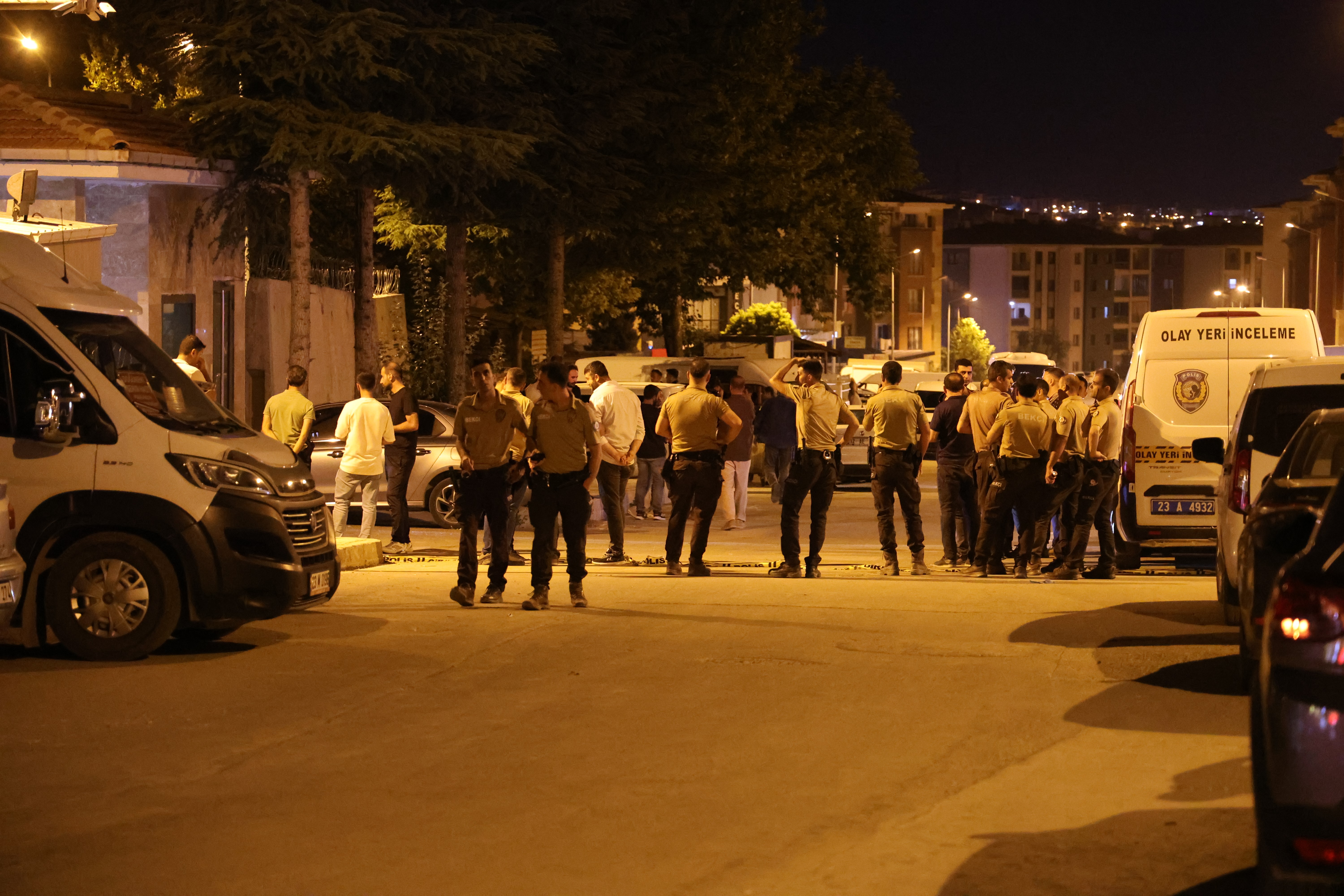 Elazığ’da iki aile arasında kavga : 3 yaralı