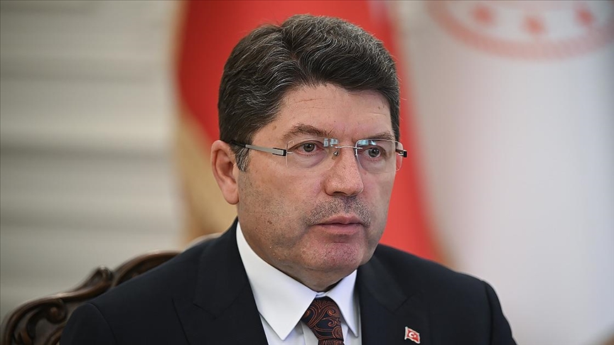 Bakan Tunç: Orman yangınları soruşturmalarında 39 kişi tutuklandı