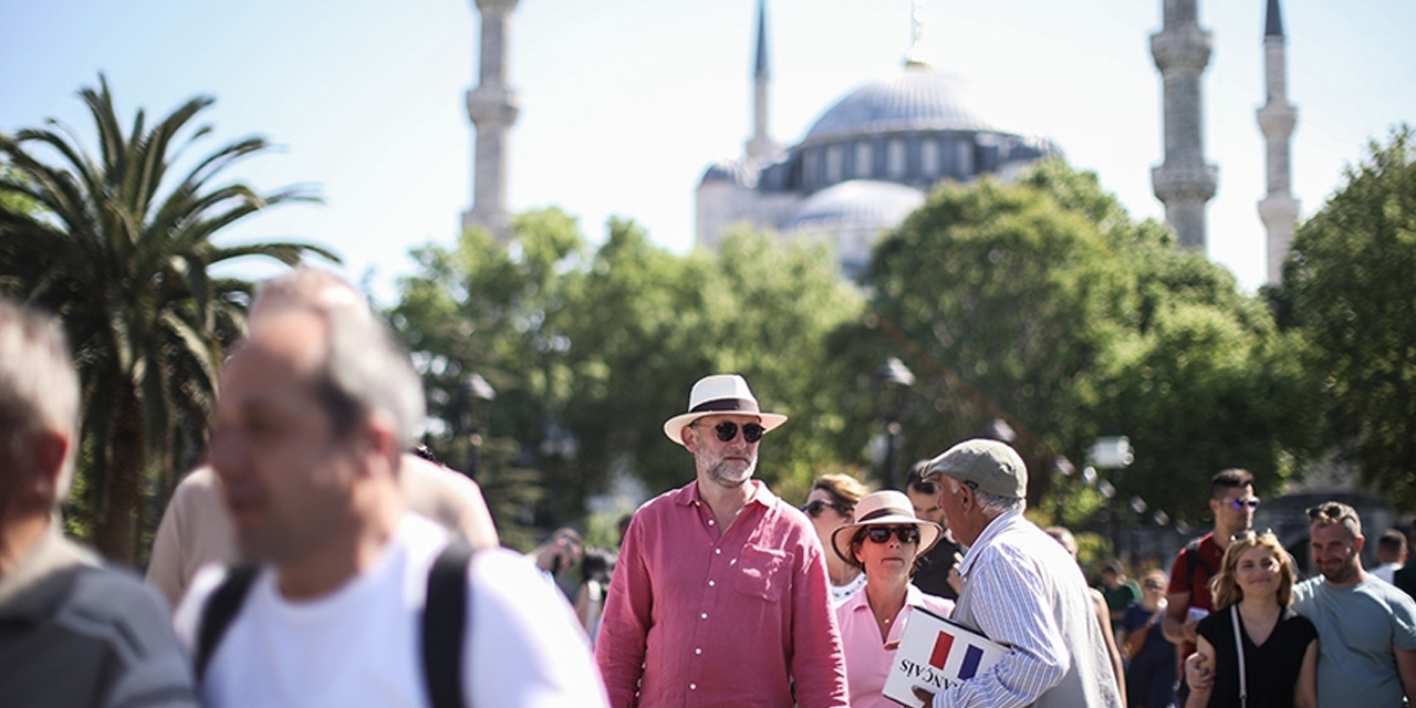 Türkiye 16 milyon turist ağırladı