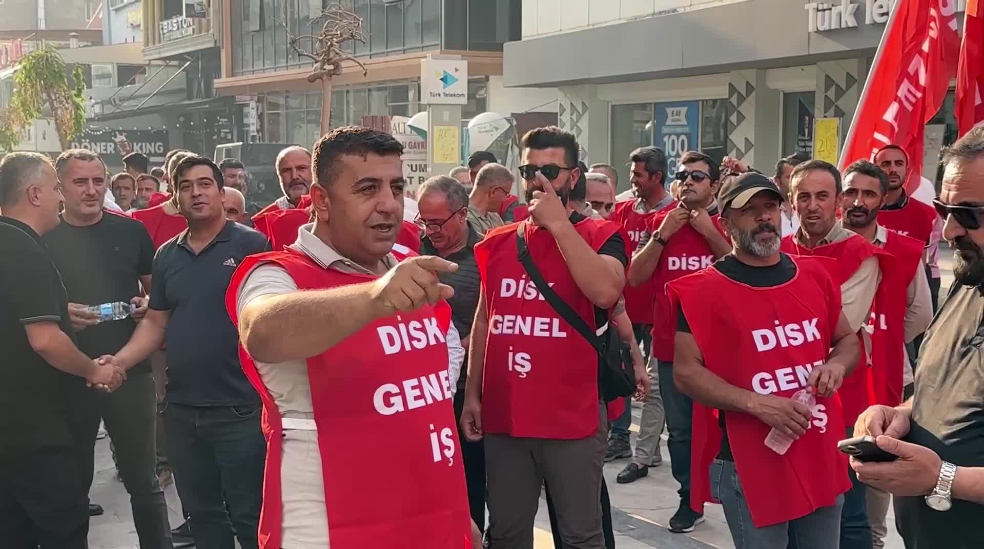 Van’da 7’si engelli 223 işçi kayyum tarafından işten atıldı