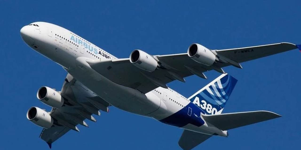 Dünyanın en büyük uçağı arızalarla boğuşuyor ama yine gökyüzünde