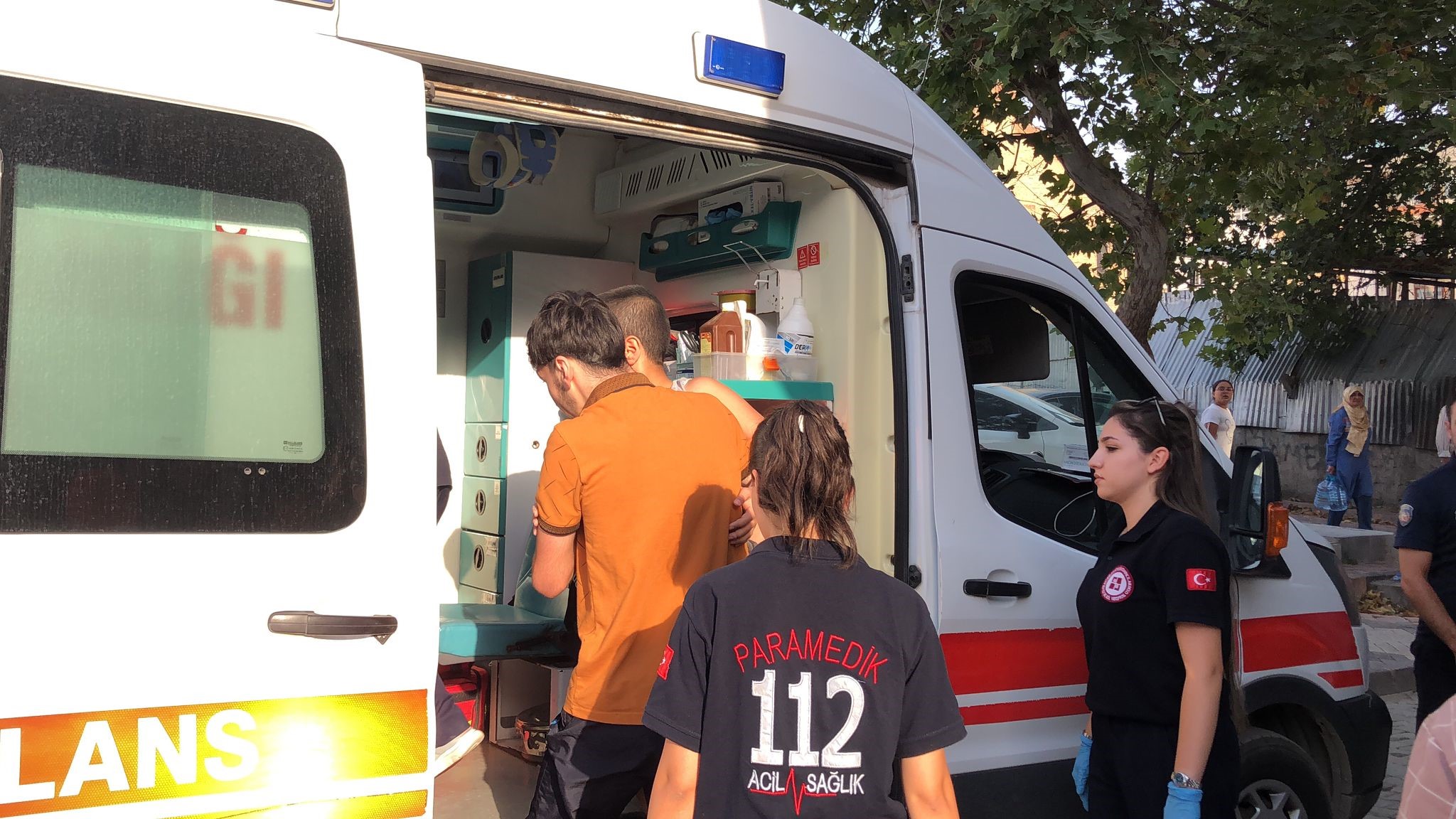 İnşaat çukuruna düşen çocuk yaralandı